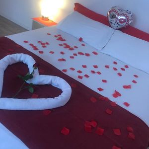 Dépendance Ragaraja con sauna e idromassaggio